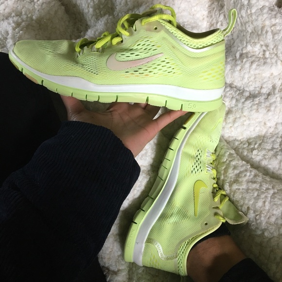 Nike Shoes - Nike Free 5.0 women’s athletic running shoes